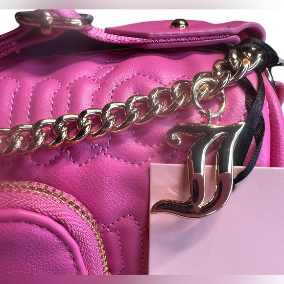 Juicy Couture Los Angeles NWT Juicy Pink Quilted Heart Jelly Roll Bag (P056) - Picture 4 of 11